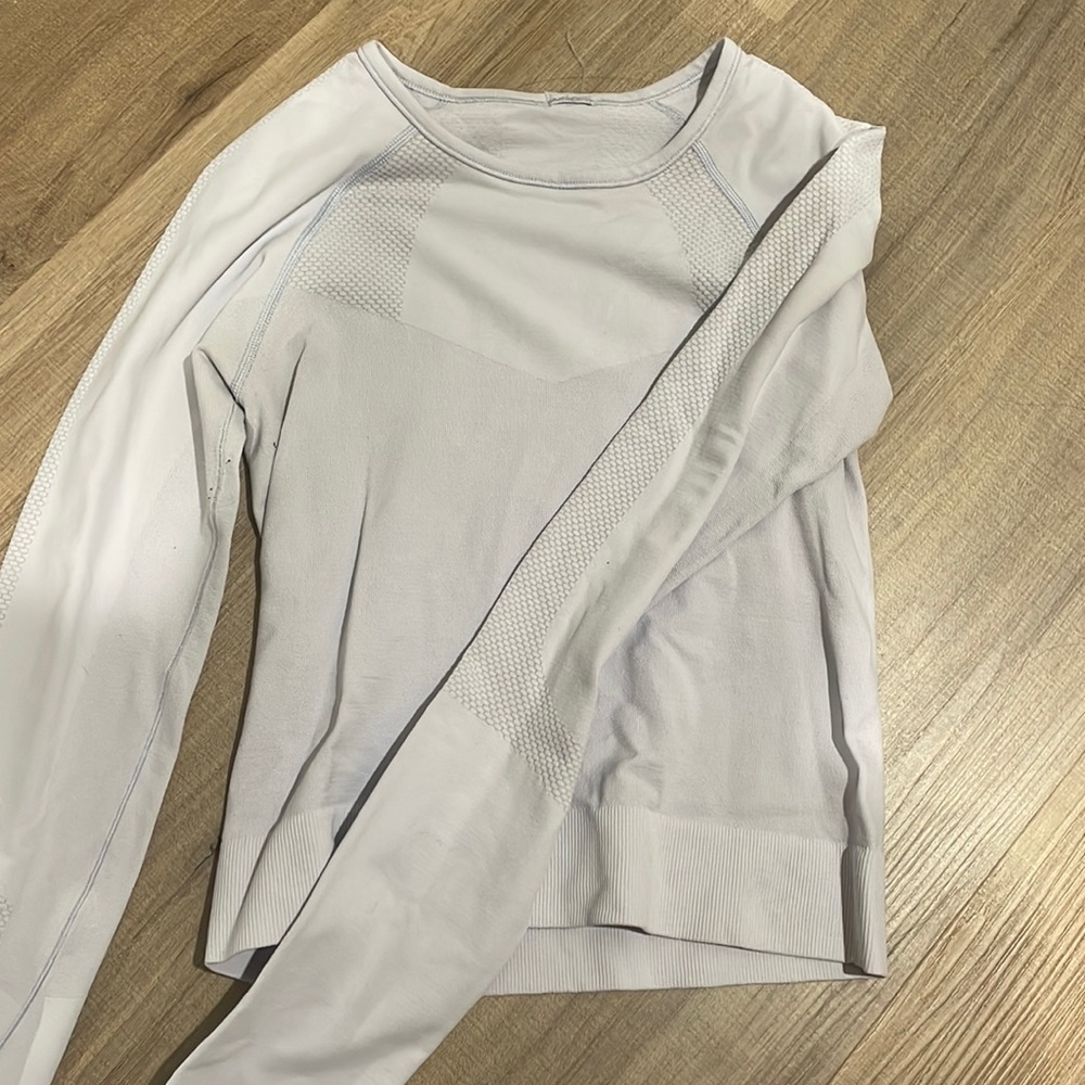 Cropped lululemon long sleeve
